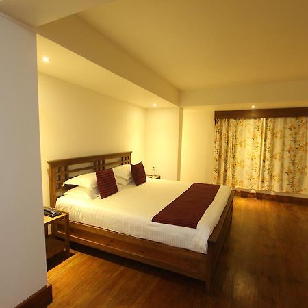 The Pear Tree Bed & Breakfast Shillong Bagian luar foto