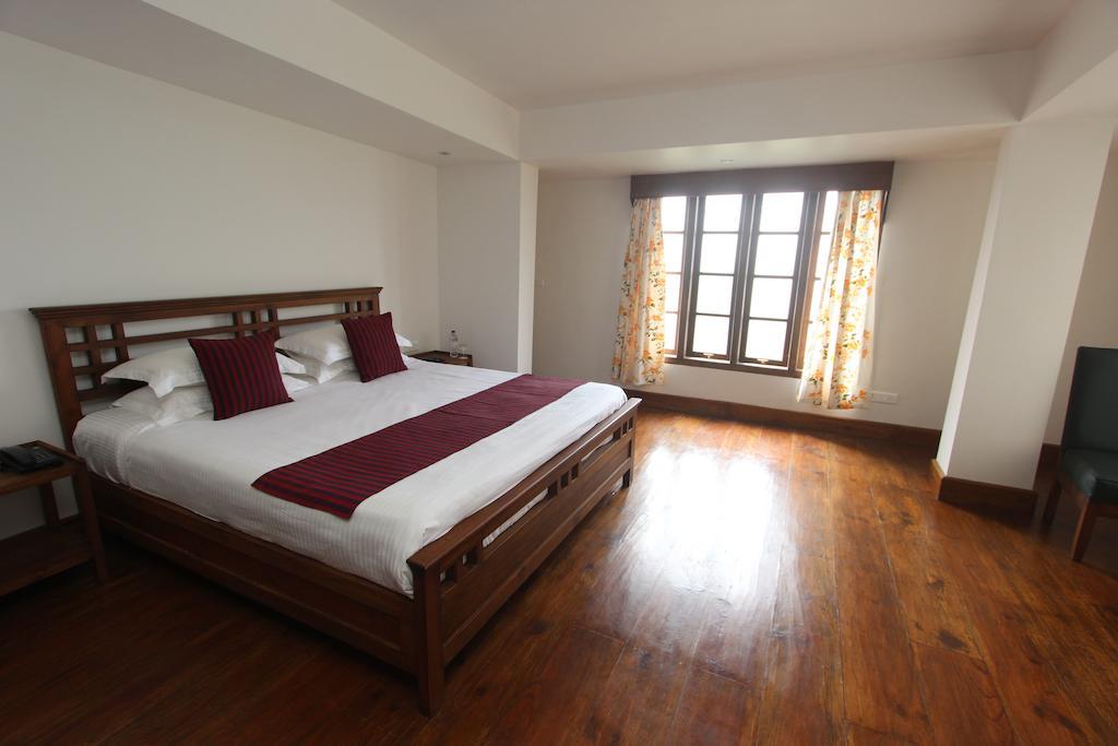 The Pear Tree Bed & Breakfast Shillong Bagian luar foto